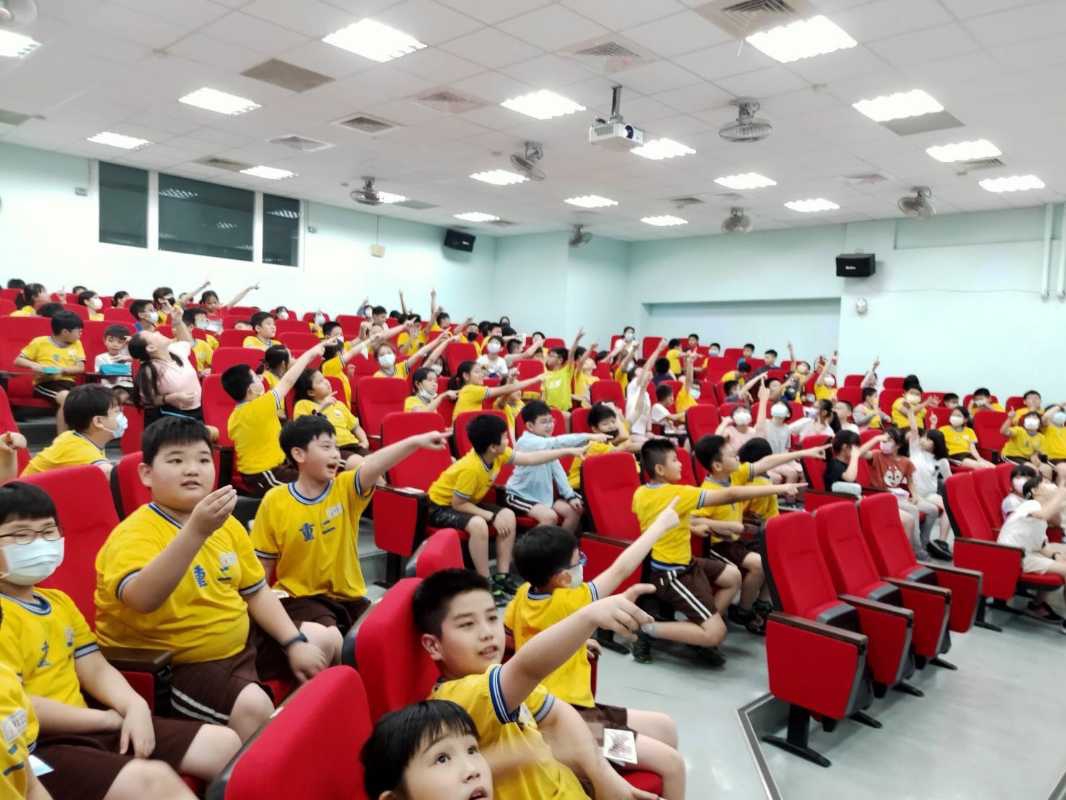中華國際人權促進會持續在各階層學校進行講座.jpg