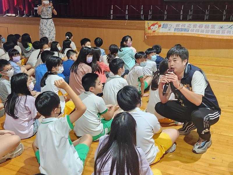 「超ㄅ一ㄤˋ世代之青春秘笈」 2023 校園巡迴系列講座 　預防犯罪起步走1.jpg.jpg