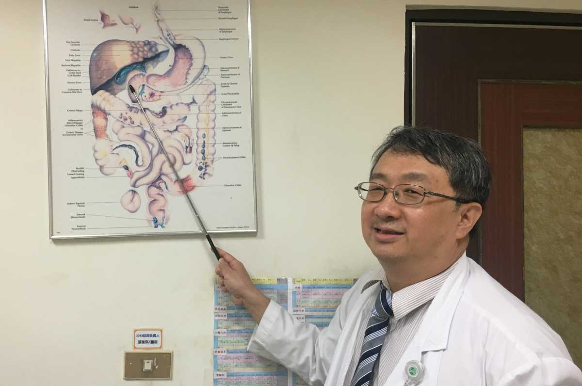 洪弘昌院長看診示意圖（南投醫院 提供）