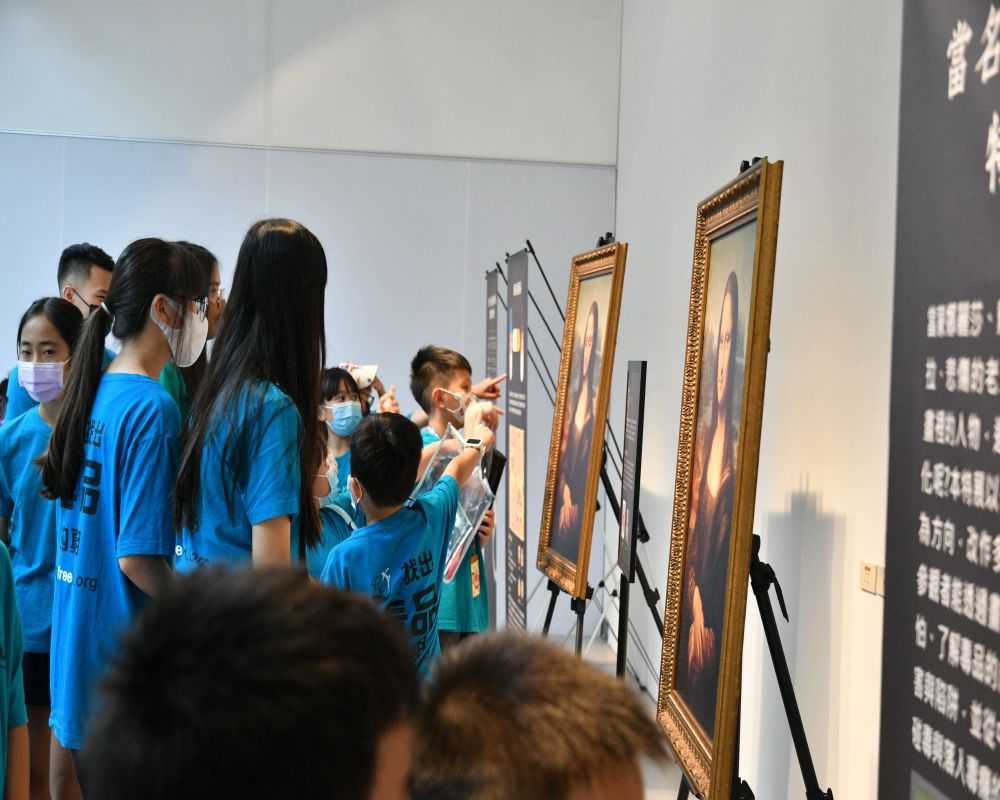 小志工們參觀《當名畫遇見毒品》特展_I(圖一).jpg