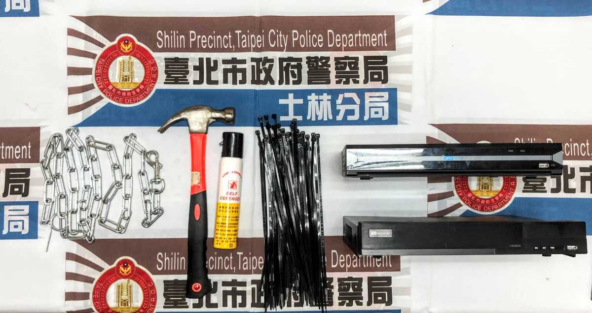 士林警直搗黑幫據點，幫派大哥夜市狼狽就逮 ，瓦解不法組織