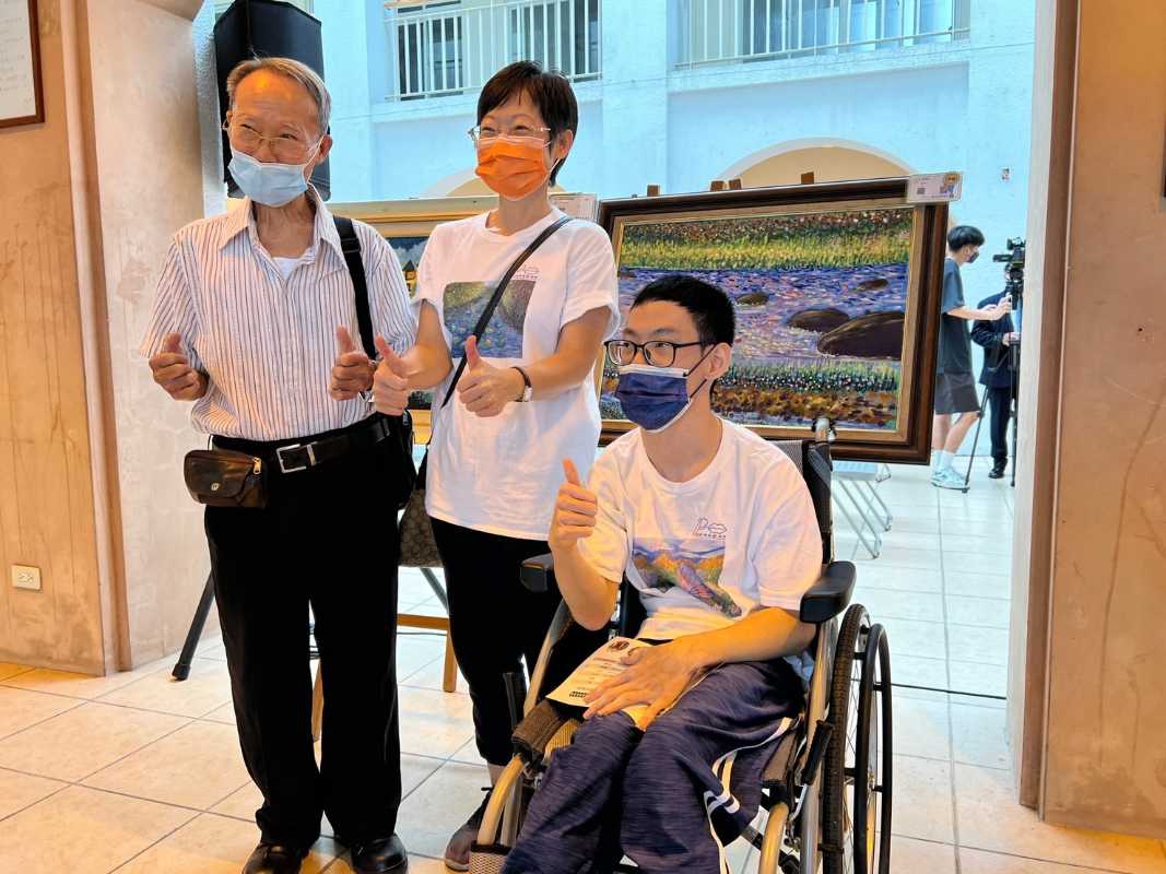 身障者以畫作來說話 2022畫話有影嘸公益畫展