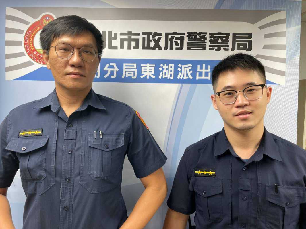 老翁醉倒派出所前 內湖警熱心助返家