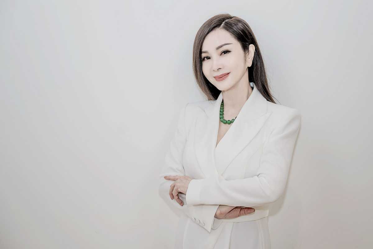 不是建立在「要有男人」陳美鳳面面俱到 給大齡單身女建議 又向長輩真心喊話（圖：LiTV、Mirror 皇宣緣 提供）