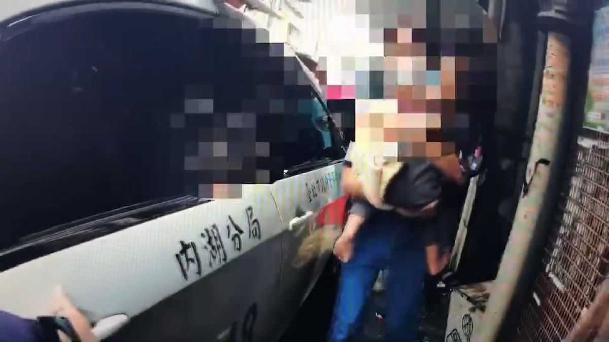 人民保母熱心助人 協助受傷孩童就醫