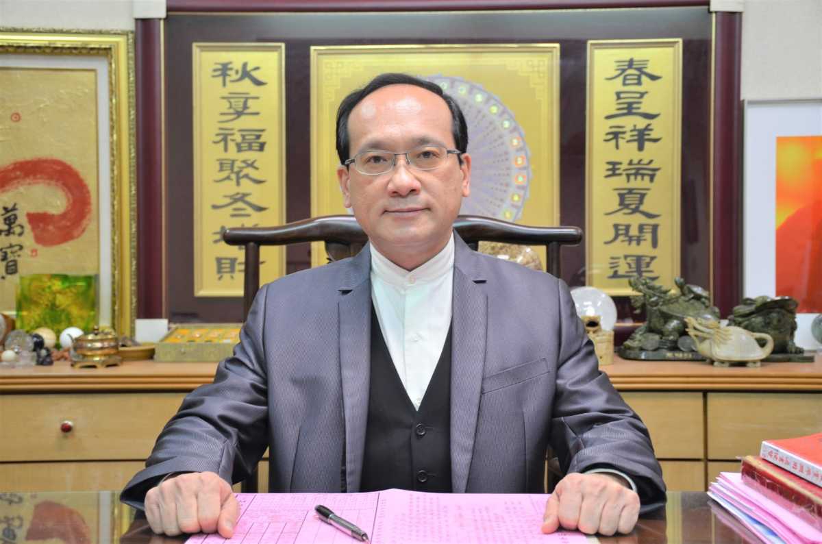 （本文作者為 社團法人台中市名門命理教育協會  創會理事長  楊登嵙 教授）