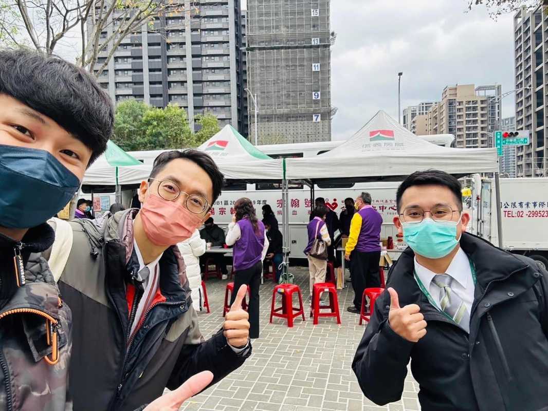 無私奉獻 台灣希望之光慈善會理監事幹部與志工團隊投入協助
