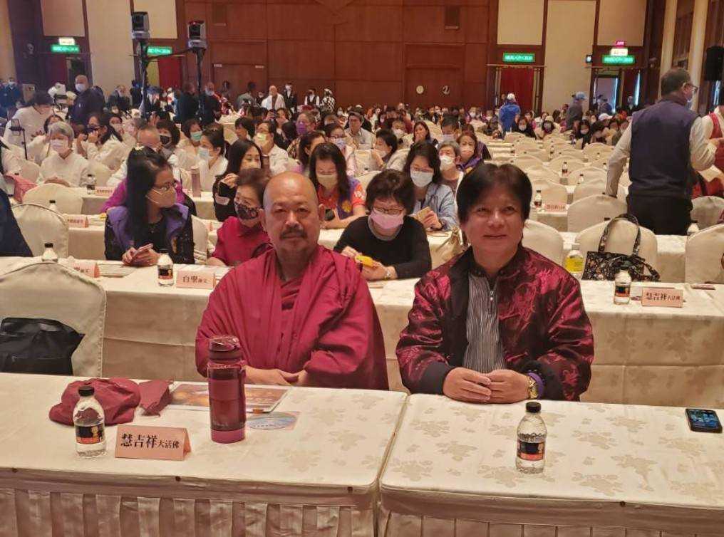 學者透過量子糾纏研究宗教和氣功問題，即將完成世界第一本博士論文
