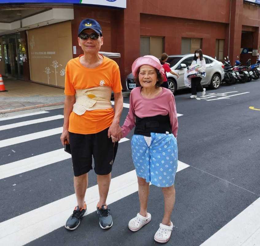 高哲翰講座教授感謝母親養育之恩，一生無法回報