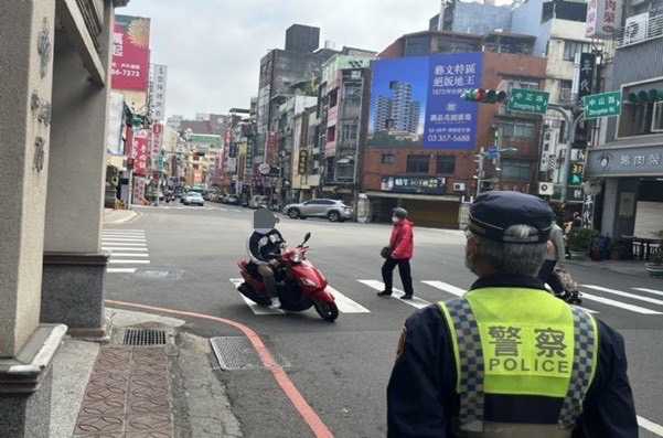 第二波高發事故路口精緻執法 讓民眾養成停讓行人習慣