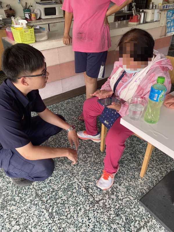 潮警協助婦人排除困擾順利返家