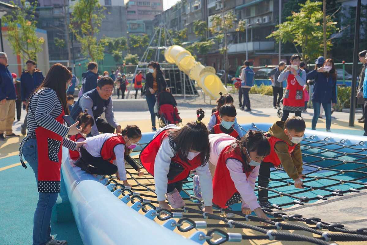 中和佳和公園完工啟用　結合海洋意象 打造舒適休憇空間！（圖/新北市政府工務局提供）