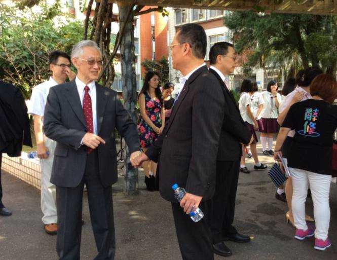 警界孔子高哲翰講座教授　回應辭修高中創辦人陳履安辦學理念。（圖/高哲翰講座教授 提供翻拍）