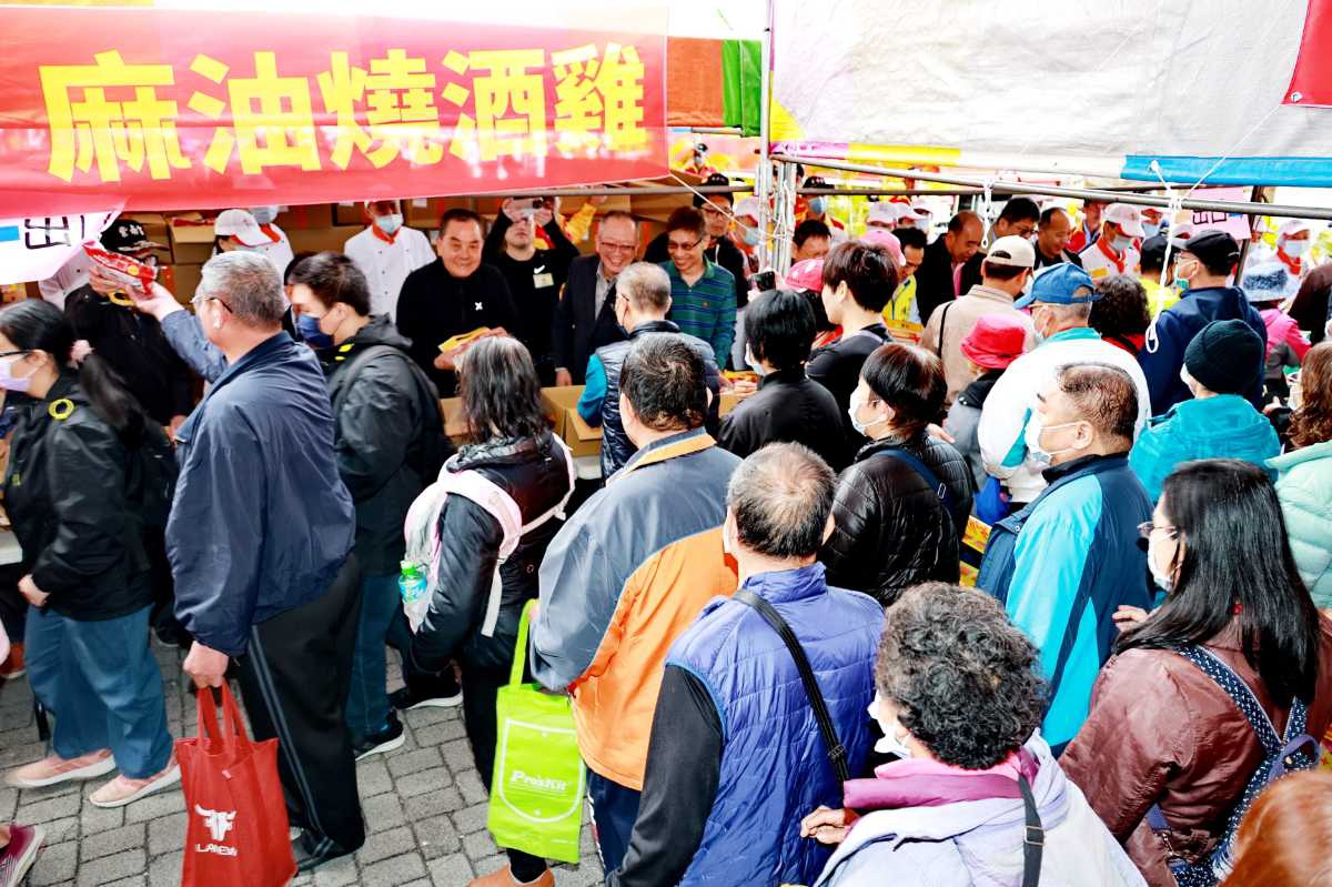 紫南宮「呷平安丁酒」活動吸引萬人參與 縣府民政處介紹廟會歷史文化（圖：南投縣政府 提供）