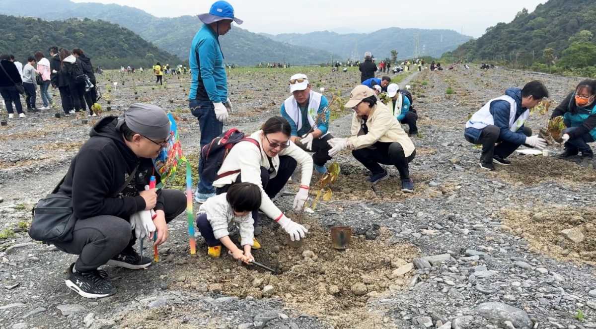 113年【植樹護地球 水保心森活】公私協力 讓綠延續（圖：水土保持署臺北分署 提供）